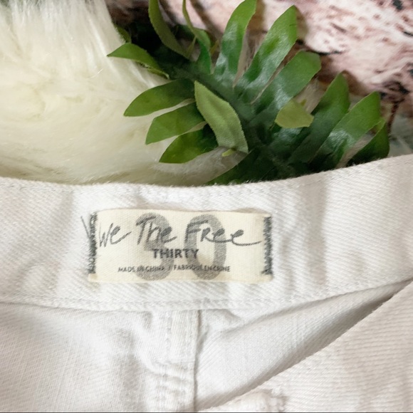 Free People Loving Good Vibrations Cutoffs Shorts Size 30 - Picture 5 of 8
